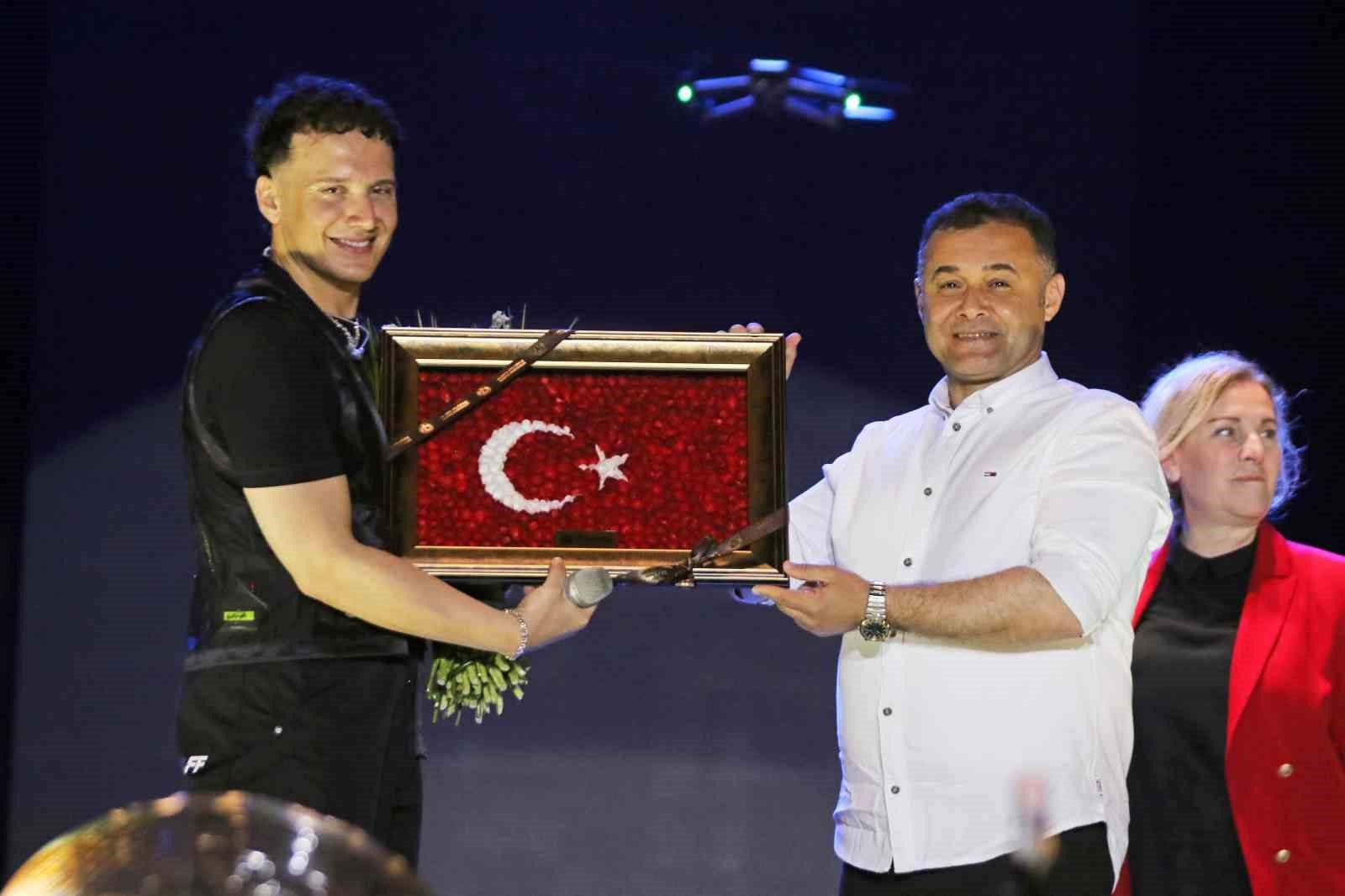 Alanya Belediyesi'nden 19 Mayıs kutlaması