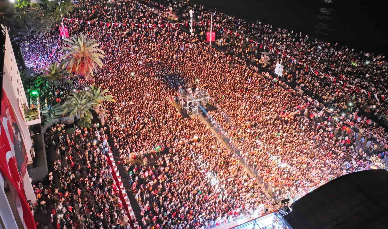 Alanya Belediyesi'nden 19 Mayıs kutlaması