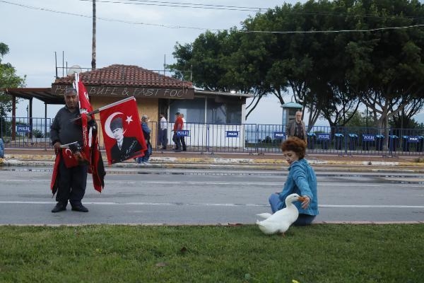 Antalya'da binlerce kişi fener alayıyla geceyi aydınlattı İşte harika görüntüler