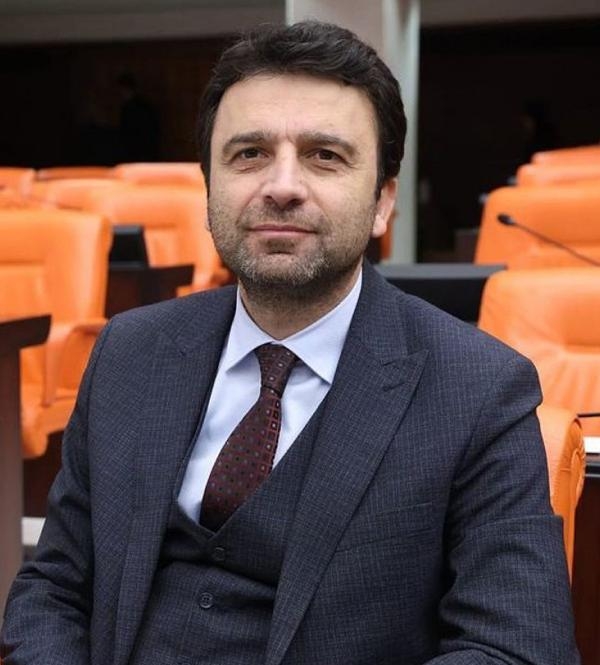 Antalya'da CHP ile AK Parti 6'şar, MHP ile İYİ Parti 2'şer, YSP 1 milletvekili çıkardı