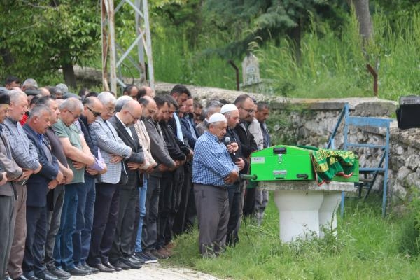 Bir dedenin en acı namazı !