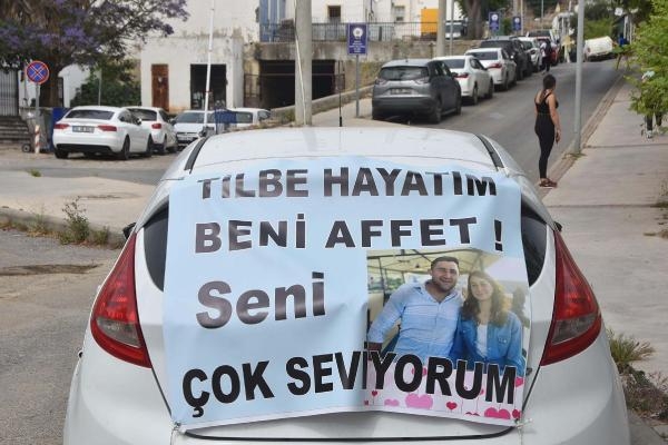 Boşanma davası açan eşine pankartlı özür