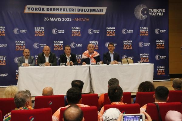 Çavuşoğlu: Ermenistan barış antlaşmasını imzalarsa biz de bazı olumlu adımlar atarız