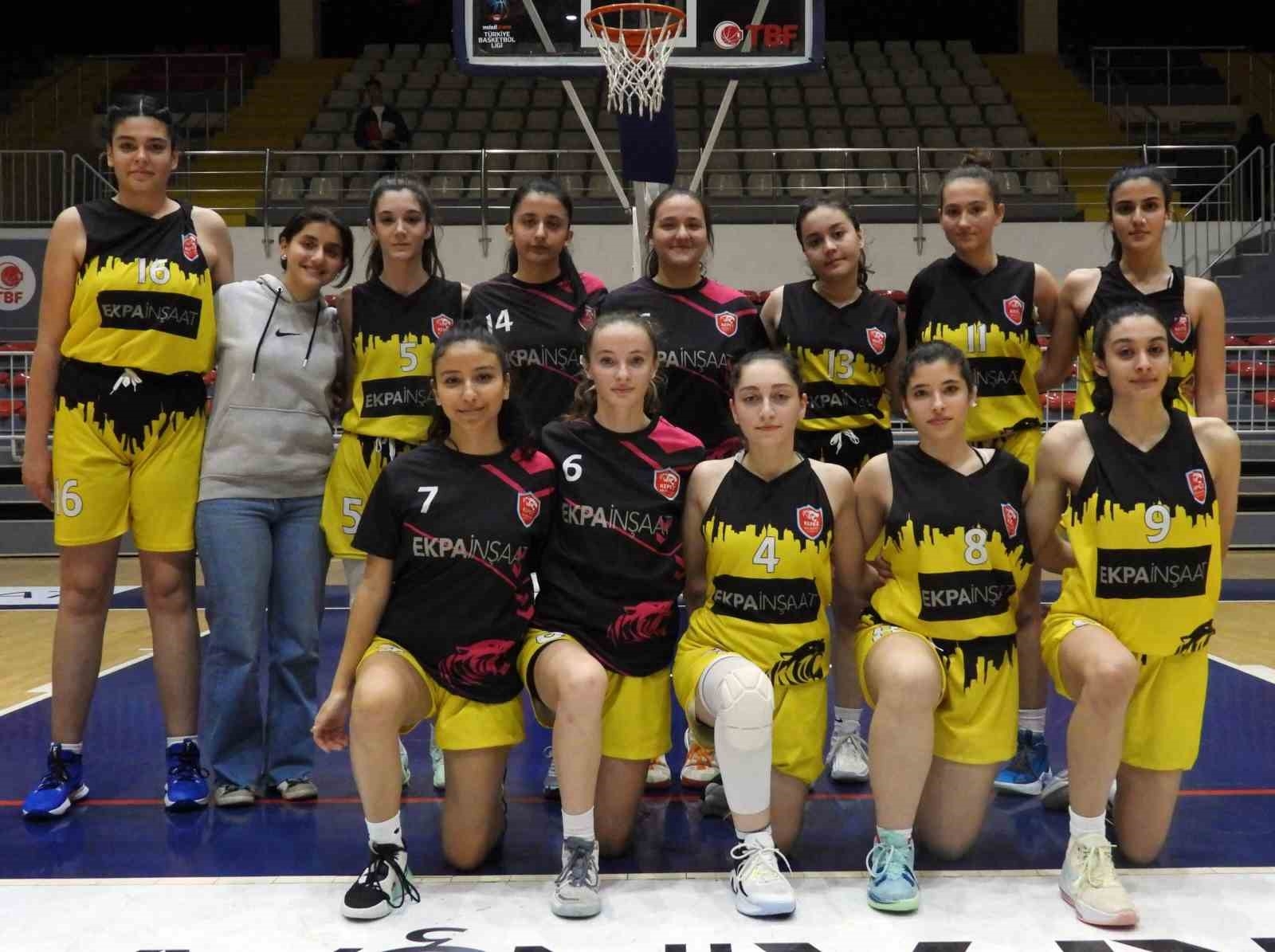 Kepez'in potadaki sultanları zirve yarışında