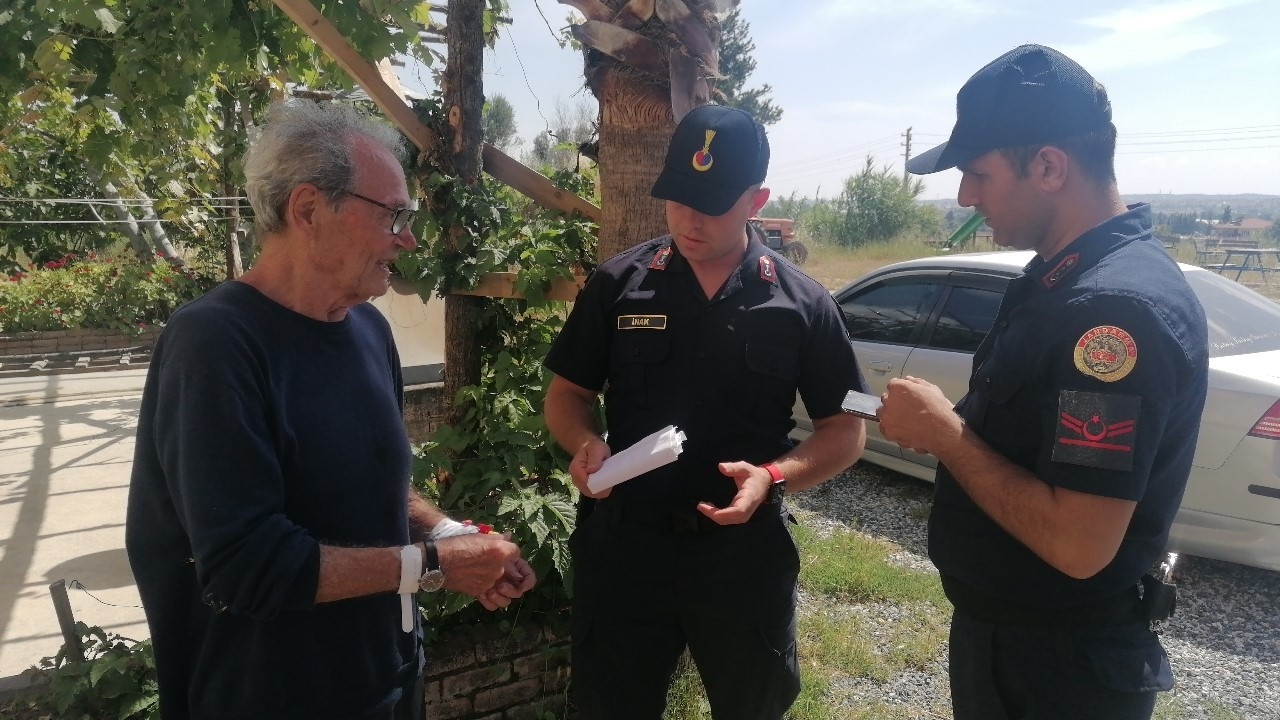 Kolunda açılmış damar yoluyla hastaneden kaçtı !
