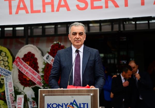 Konyaaltı şubesini Başkan Esen açtı