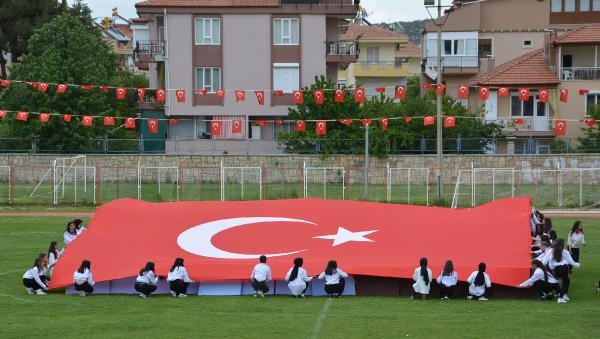 Korkuteli'de 19 Mayıs coşkusu