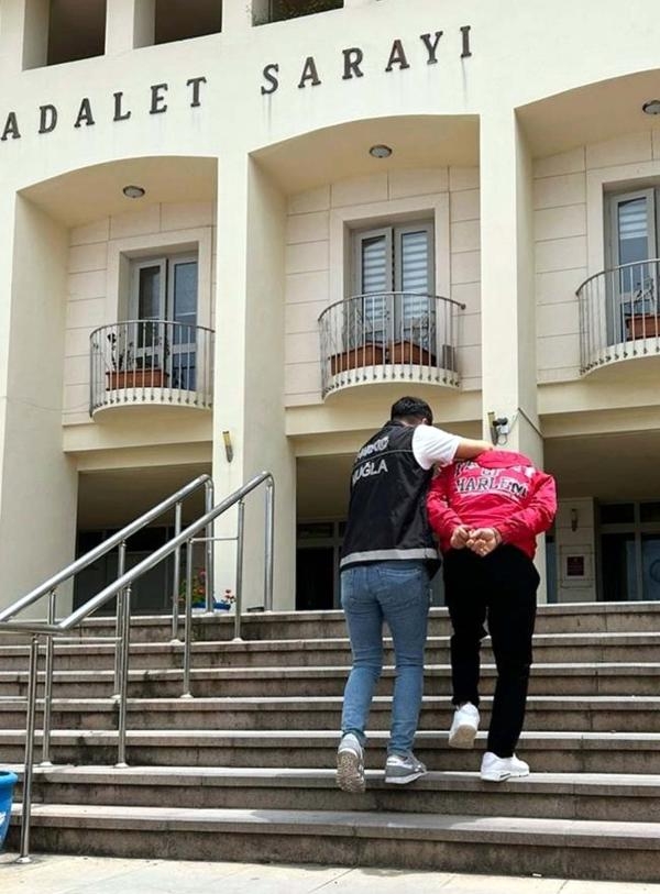 Muğla'da uyuşturucu operasyonunda 4 tutuklama