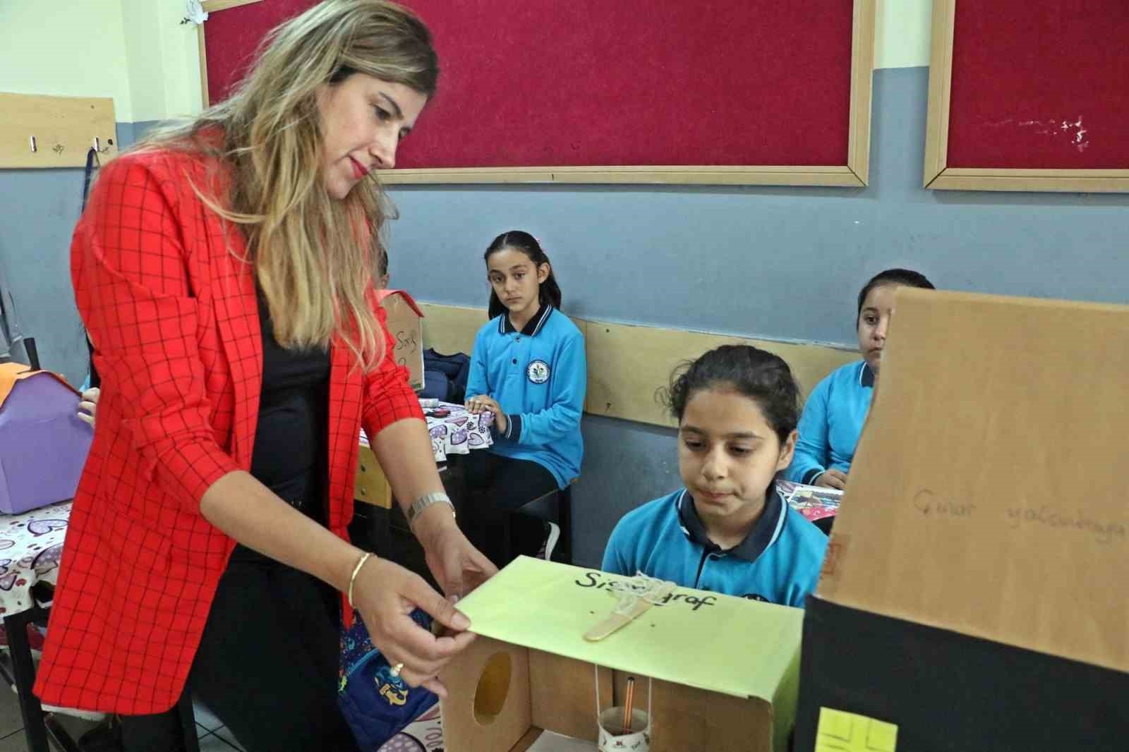 Öğrencilerine deprem bilincini aşılamak için proje başlattı