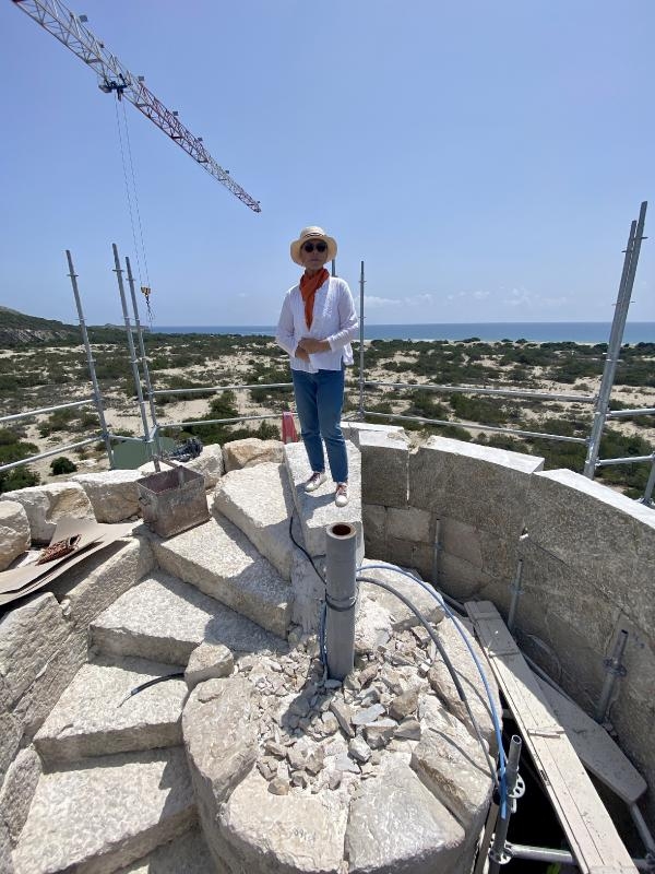 Patara Deniz Feneri'nin son basamağı yerine konuldu