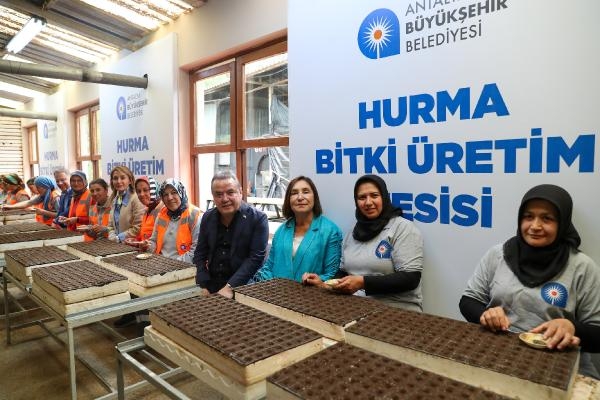 Selvi Kılıçdaroğlu, Hıdırellez için gül dikti dilek tuttu