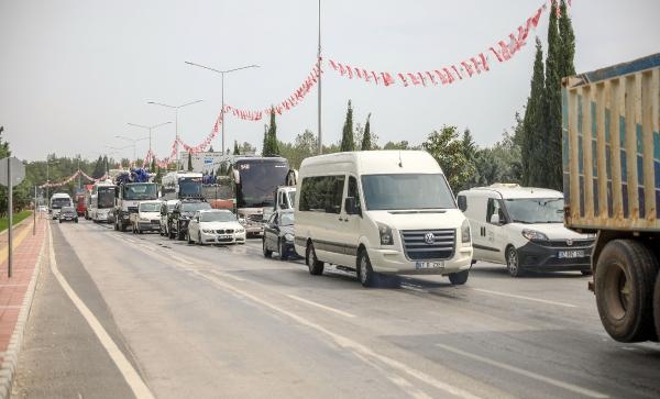 Uluslararası Havalimanı kavşağına çözüm aranıyor