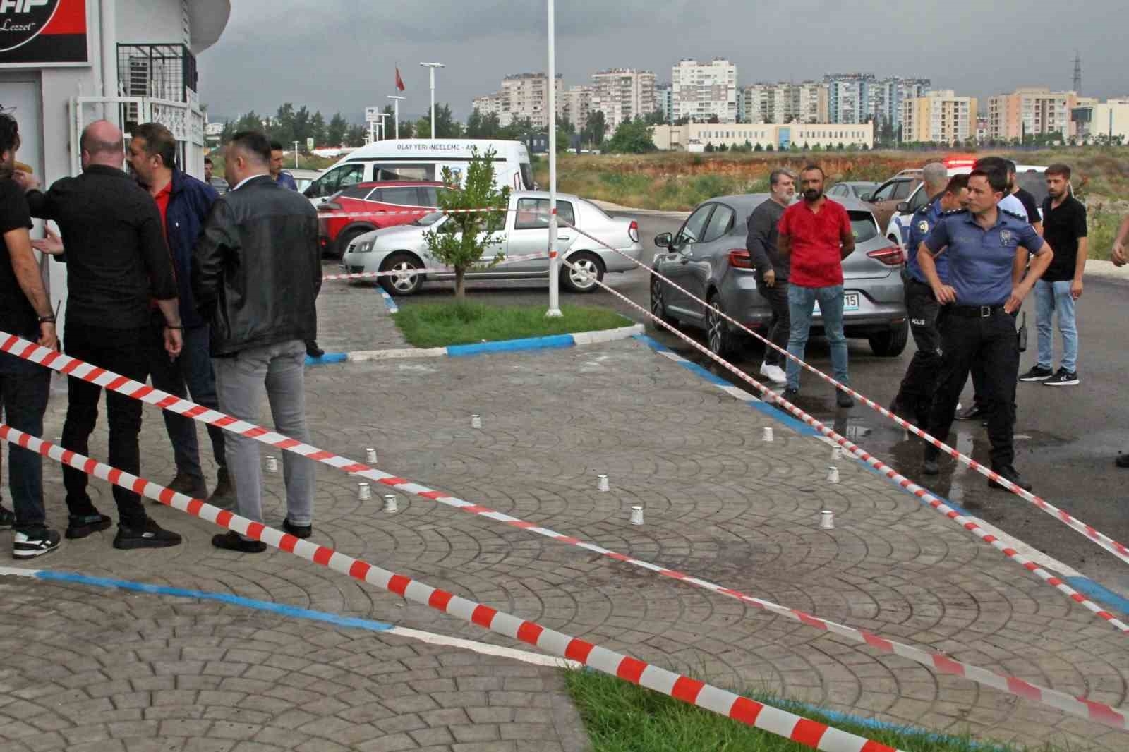 Uzatmalı şarjörle balık pazarında dehşeti yaşattı: 2 yaralı