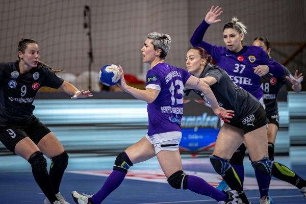 Yalıkavakspor'un kupa sevinci