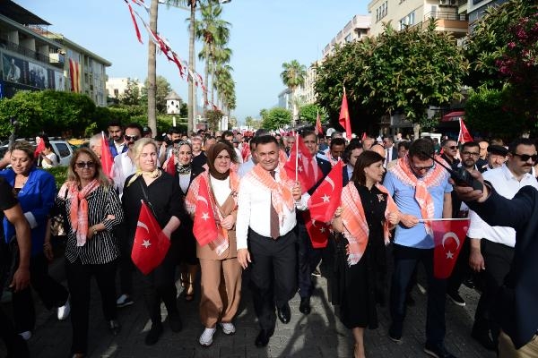 Alanya Festivali, Yörük Göçü'nde Hadise rüzgarı esti
