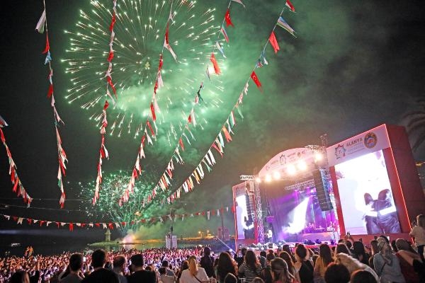 Alanya Festivali, Yörük Göçü'nde Hadise rüzgarı esti