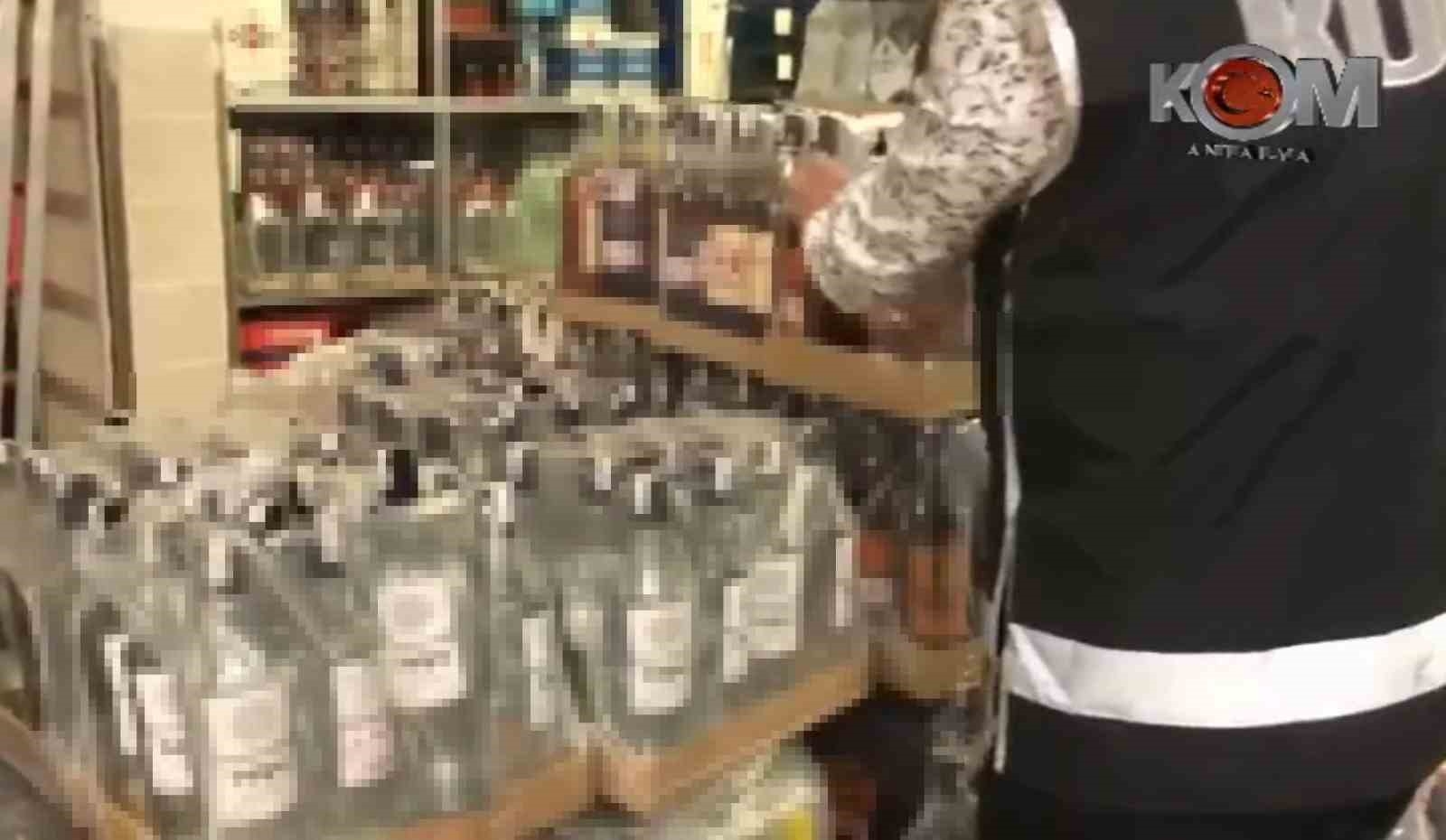 Antalya'da bir otelde 6 bin 919 şişe sahte alkol ele geçirildi