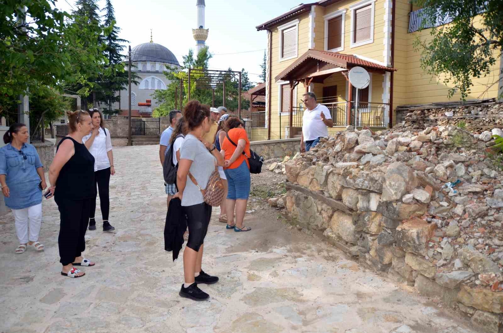Antalya'nın düğmeli evlerinde yılda 8 bin kişi konaklıyor