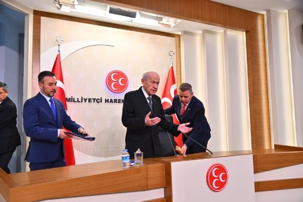 Bahçeli'den il başkanlarıyla toplantı