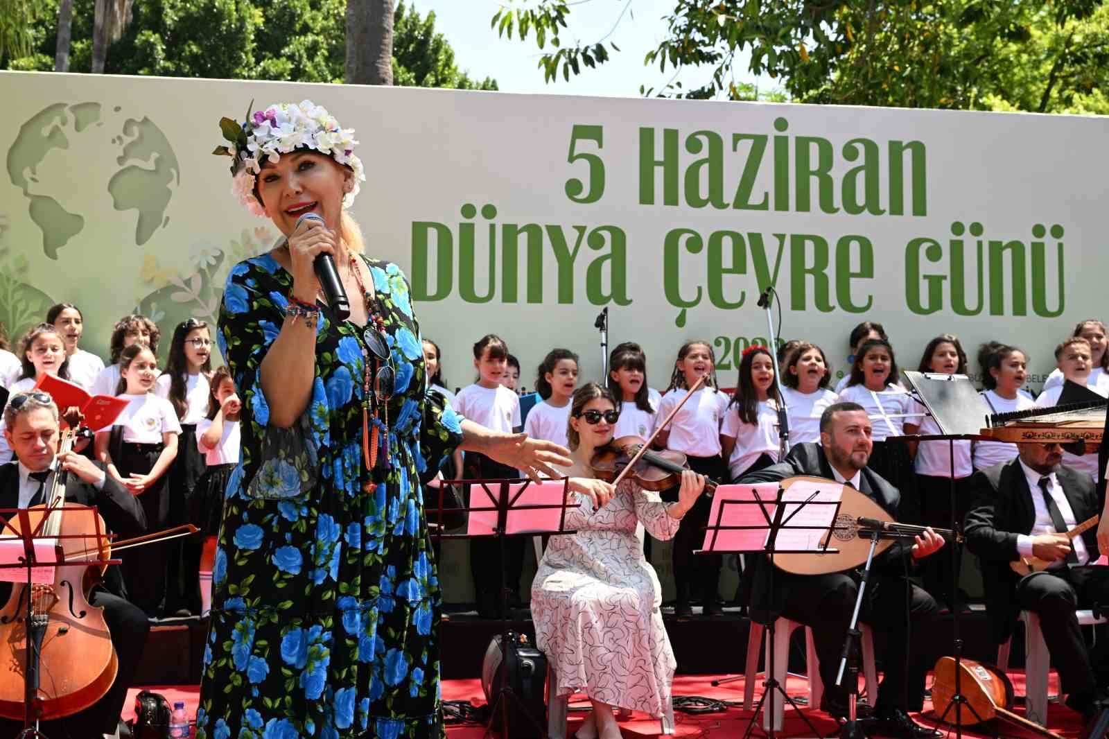 Başkan Böcek: "Gelecek nesillere temiz bir çevre bırakmak istiyoruz"