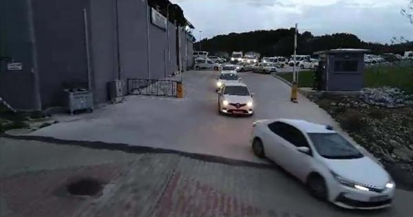 Çakmak görünümlü suikast silahı da ele geçirildi; 45 gözaltı