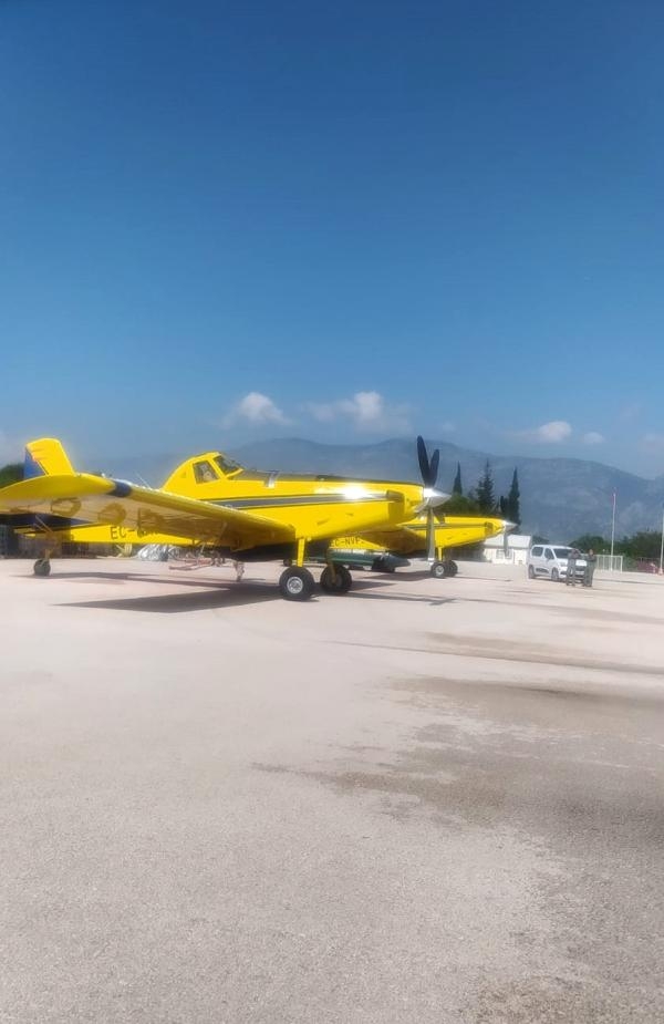 Hiç kullanmak zorunda kalmamak ümidiyle; Yangın uçakları göreve hazır