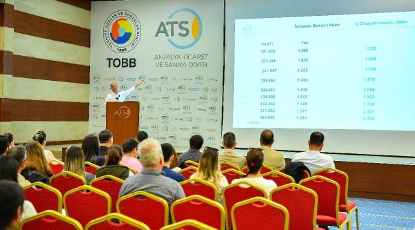 İş sağlığı ve güvenliğinin duayenleri ATSO'da buluştu