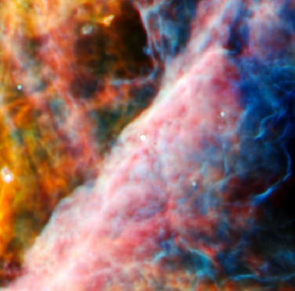 NASA'nın James Webb teleskobu ilk kez uzayda karbon molekülü tespit etti