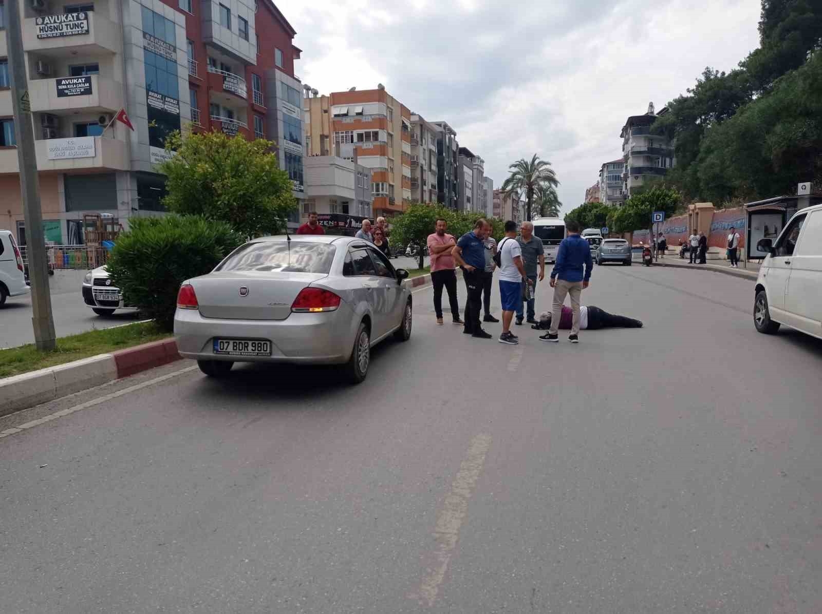 Otomobilin çarptığı yaya yaralandı