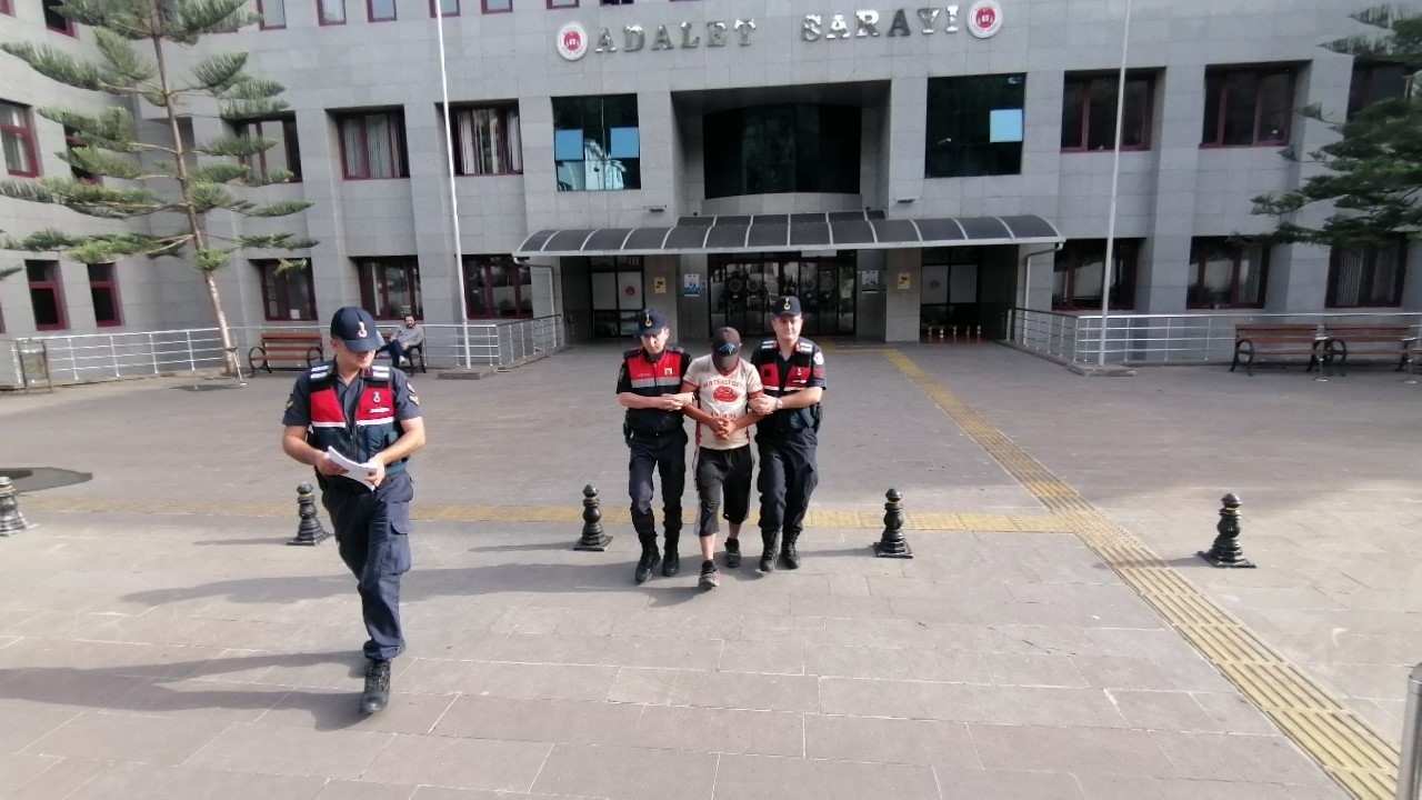 Yol kontrolünde yakalanan hırsız 10 yıl 7 ay hapis cezasına çarptırıldı