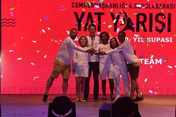 Cumhurbaşkanlığı Yat Yarışları'nda ödüller sahiplerini buldu