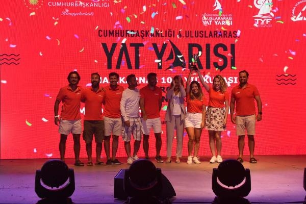 Cumhurbaşkanlığı Yat Yarışları'nda ödüller sahiplerini buldu