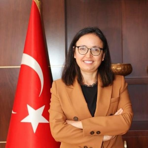 28 yıldır il olan Yalova'ya 3'üncü kez kadın vali atandı