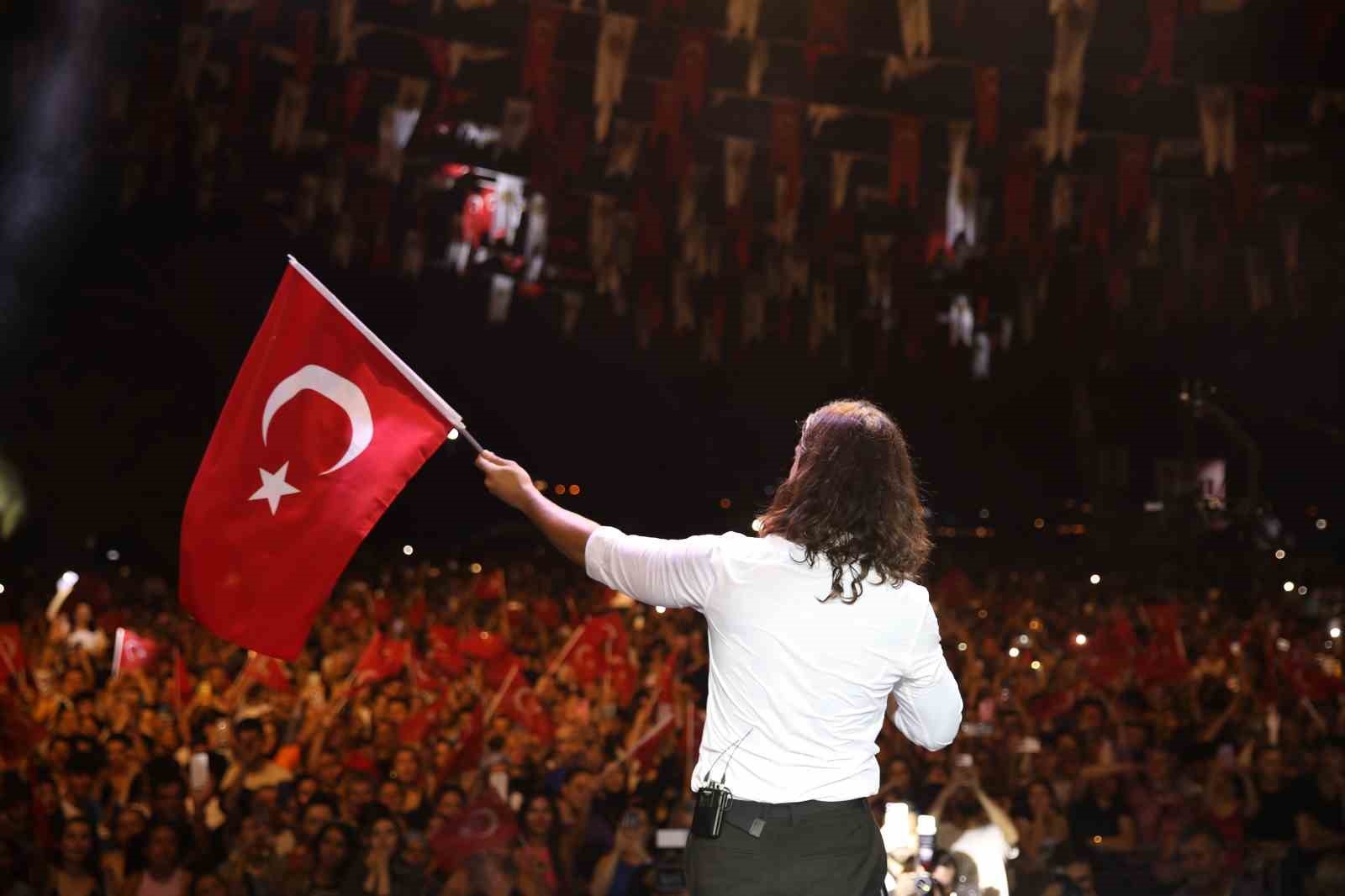 Alanya'da fener alaylı 30 Ağustos kutlaması