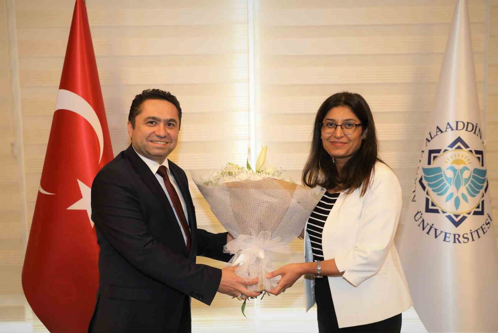ALKÜ' Rektörü Türkdoğan, görevi devraldı