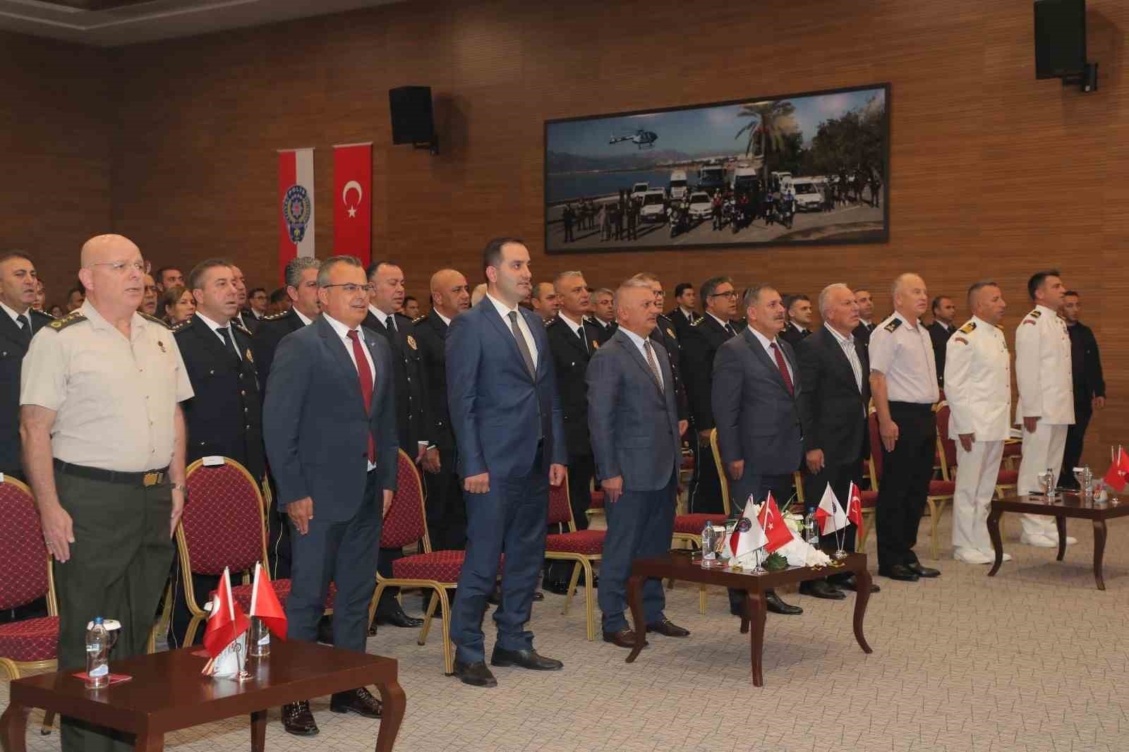 Antalya Emniyeti'nde rütbe terfi töreni