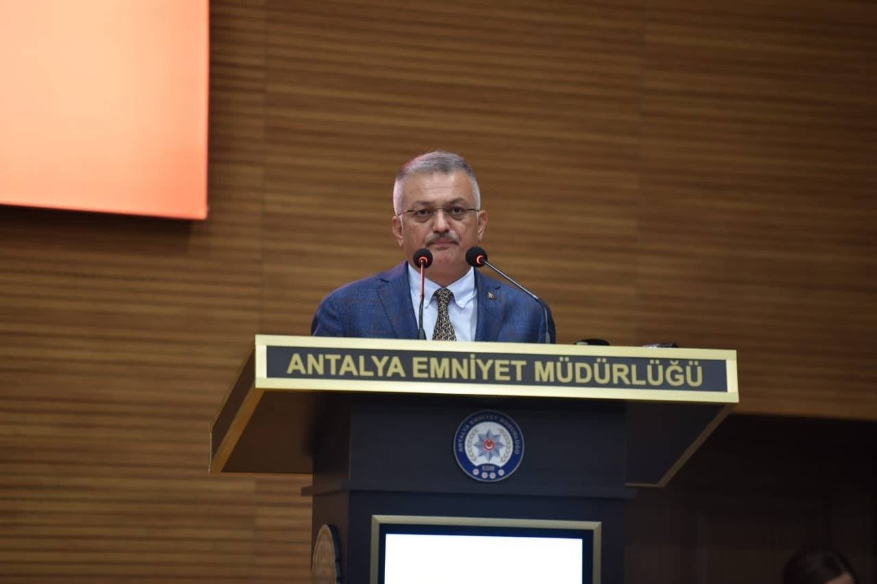 Antalya Emniyeti'nde rütbe terfi töreni