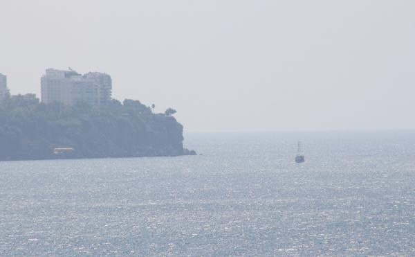 Antalya nem bulutları altında