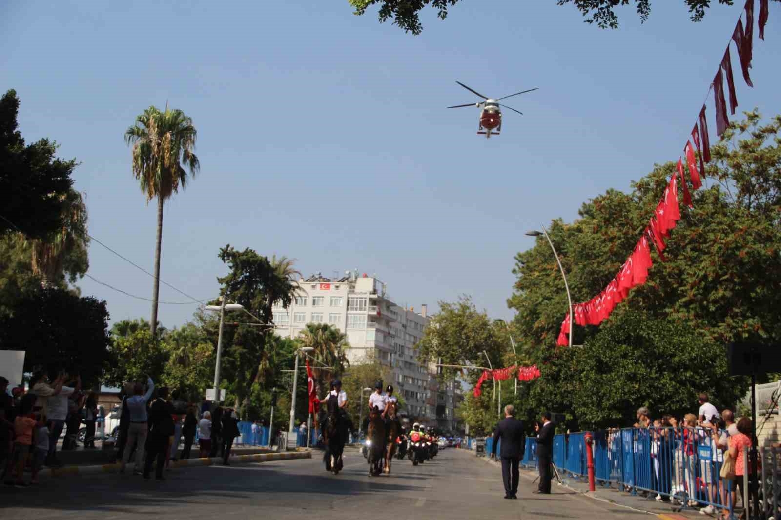 Antalya'da 30 Ağustos Zafer Bayramı coşkusu