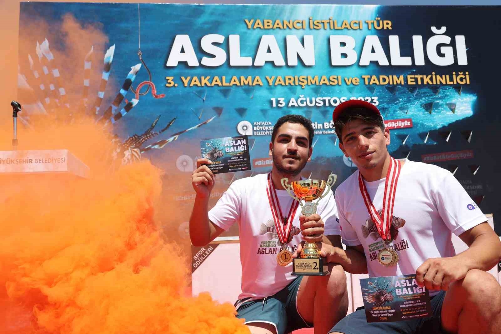Antalya'da Aslan Balığı Avlama Yarışması düzenlendi
