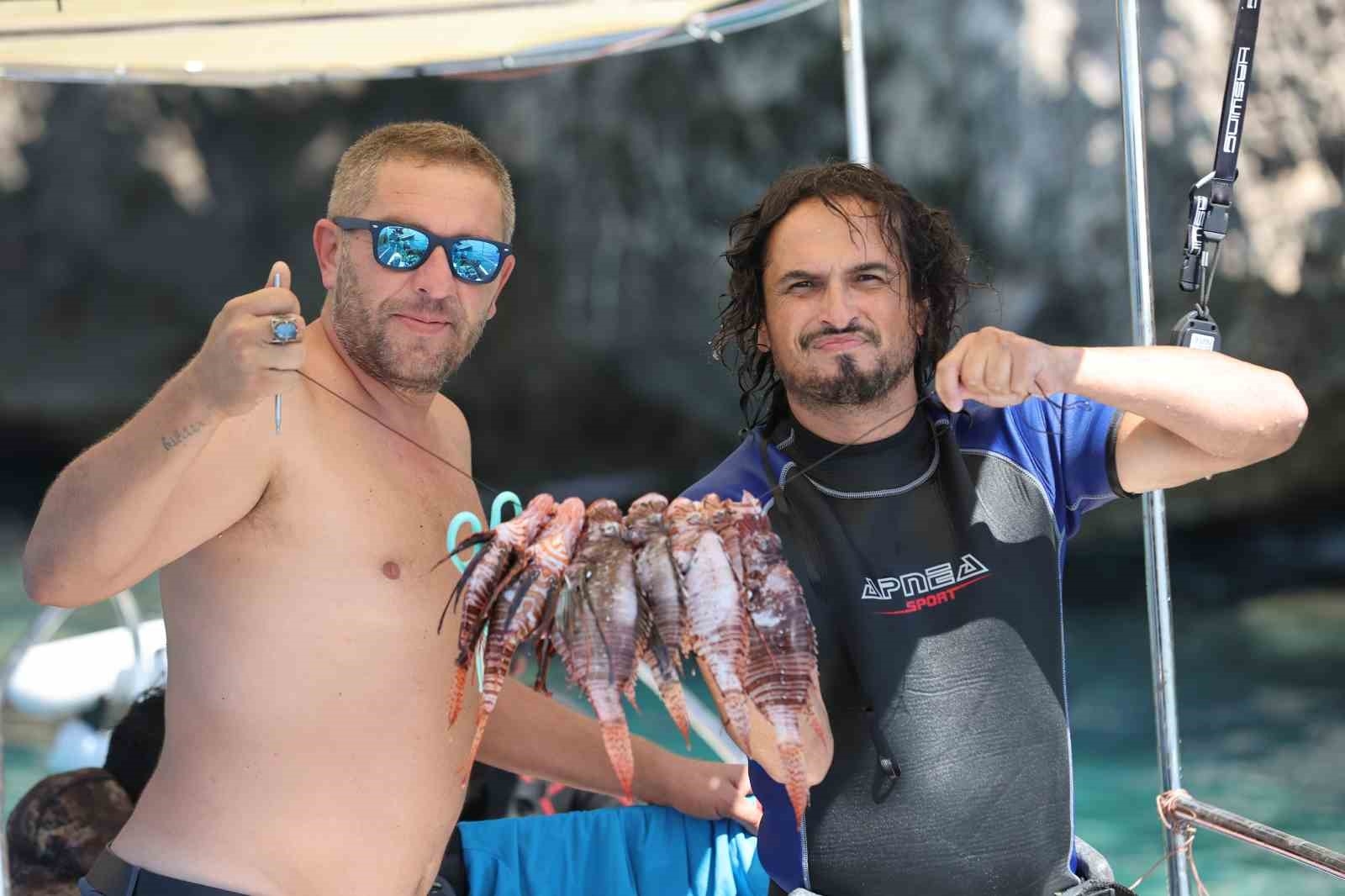 Antalya'da Aslan Balığı Avlama Yarışması düzenlendi