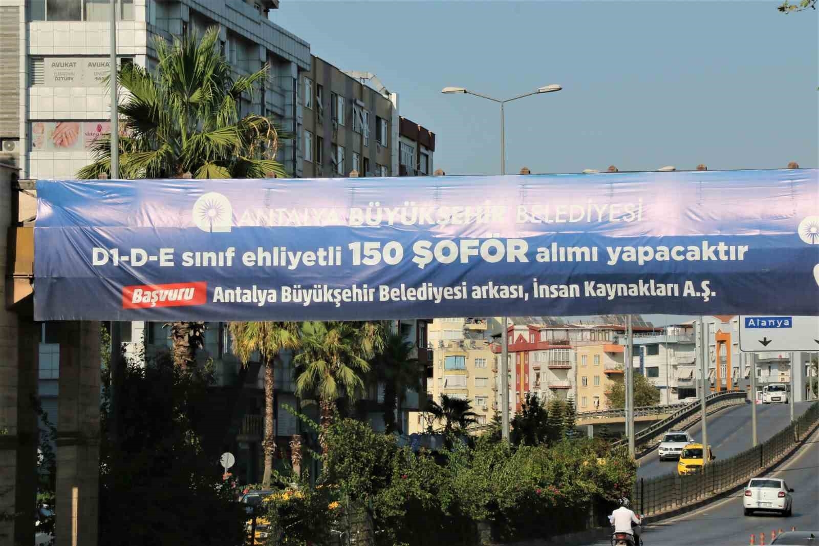 Antalya'da şoförsüz araç krizi devam ediyor !