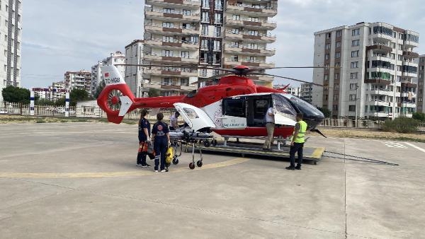 Beyninde pıhtı oluşan Zeynep, ambulans helikopterle sevk edildi