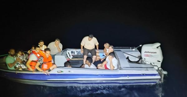 Bodrum'da 118 kaçak göçmen kurtarıldı, 18 kaçak göçmen yakalandı