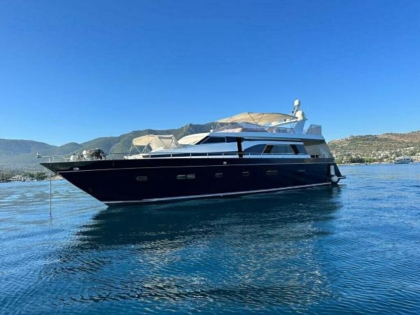 Bodrum'da motoryatta 56 kaçak göçmen yakalandı