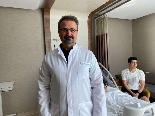 Büyük vefa: Annesine donör oldu, kariyerinden vazgeçti