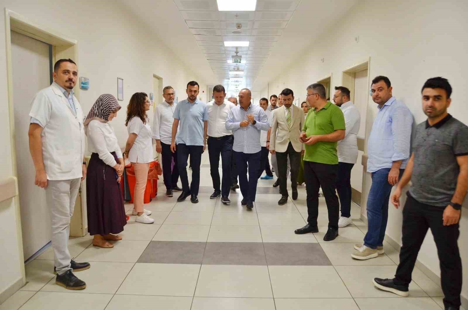 Çavuşoğlu: "Alanya'ya kazandırılacak yeni sağlık hizmetlerinin takipçisiyiz"