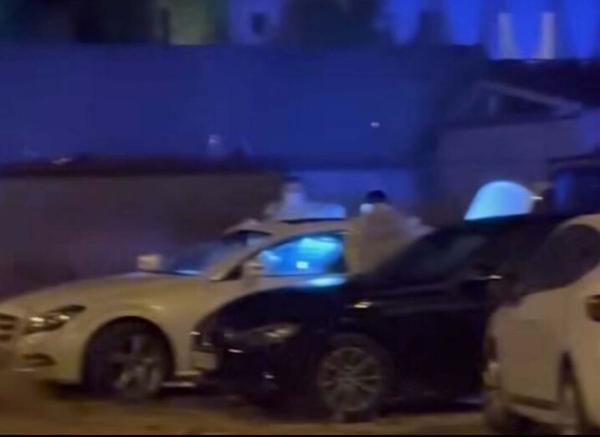 Çeşme'de gece kulübünde silahlı kavga kamerada; 1 ölü, 6 yaralı