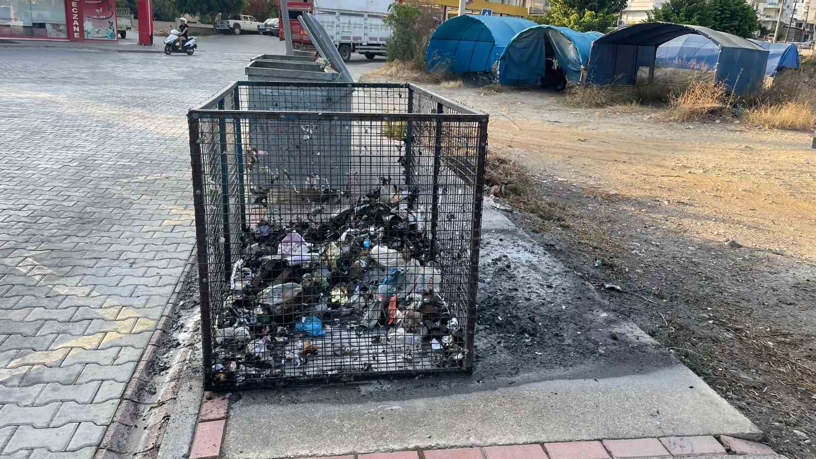 Gazipaşa'da yanan kamyonet ve ticari araçta kundaklama şüphesi