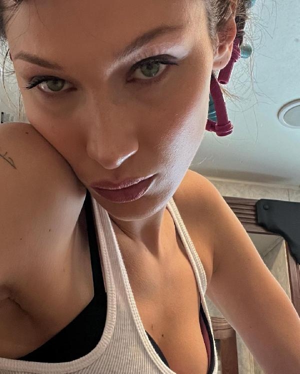 İsrailli Bakandan Bella Hadid'e: İsrail düşmanı  